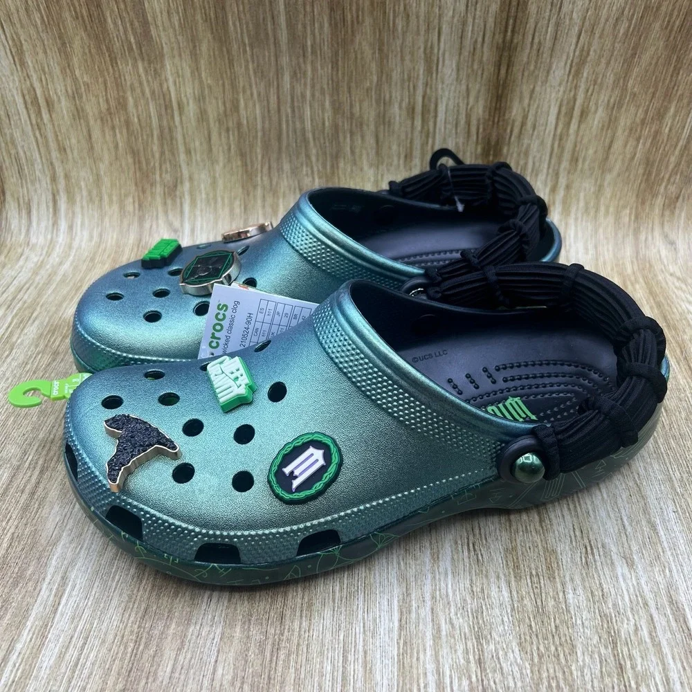 Crocs Wicked‎ Elphaba Glow-in-the-Dark Clog Men's Size 11 Green 210524-90H NEW